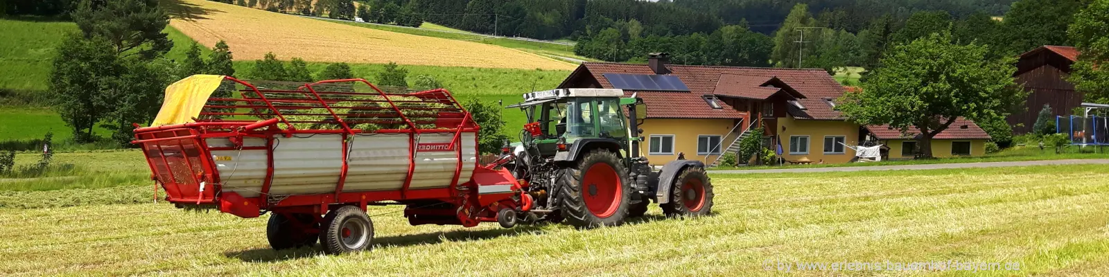 Oberpfalz Bauernhofurlaub Bayerischer Wald Ferienhaus Traktor fahren